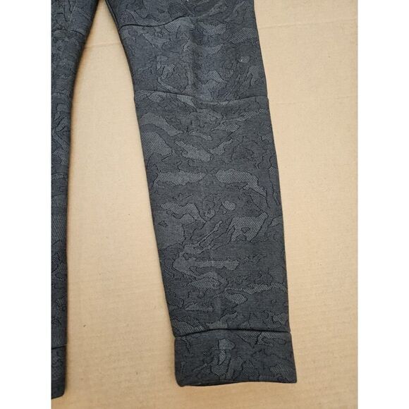 Nike Tech Fleece Jacquard Pants 863515-466 Grey Camo Print Rare Size XL - Picture 2 of 16